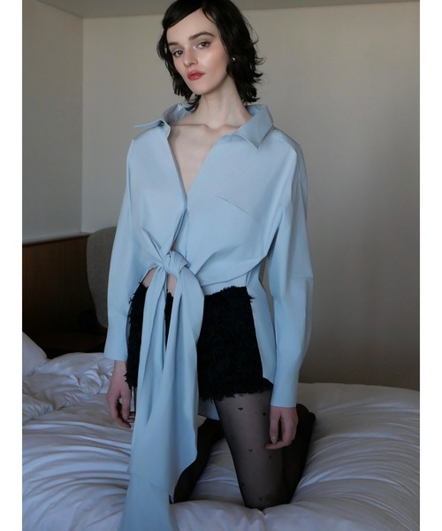 miies miim(ミーエスミーム)の「Waist-Tie Cotton Shirt(シャツ/ブラウス・レディース・ブルー/アイボリー・FREE)」の1枚目の写真