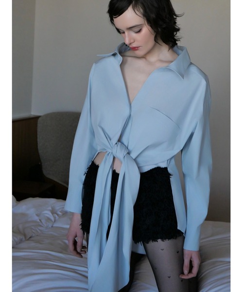 miies miim(ミーエスミーム)の「Waist-Tie Cotton Shirt(シャツ/ブラウス・レディース・ブルー/アイボリー・FREE)」の9枚目の写真