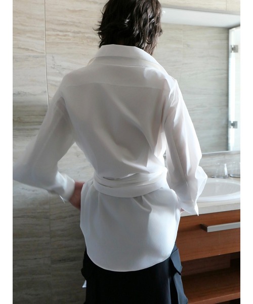 miies miim(ミーエスミーム)の「Waist-Tie Cotton Shirt(シャツ/ブラウス・レディース・ブルー/アイボリー・FREE)」の8枚目の写真