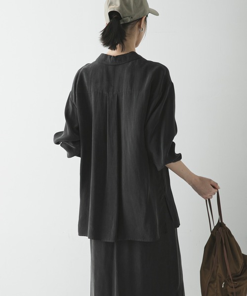 URBAN RESEARCH（アーバンリサーチ）の「キュプラシャツ（シャツ/ブラウス・レディース・チャコールグレー/オフホワイト/ライトベージュ・FREE）」の22枚目の写真