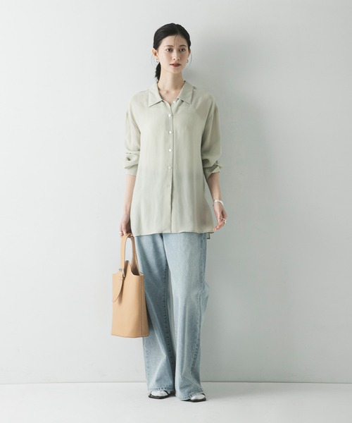 URBAN RESEARCH（アーバンリサーチ）の「キュプラシャツ（シャツ/ブラウス・レディース・チャコールグレー/オフホワイト/ライトベージュ・FREE）」の9枚目の写真