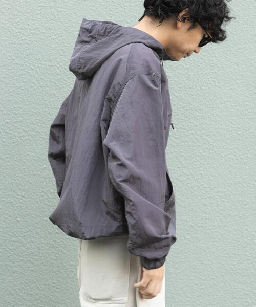 FORK&SPOON（フォークアンドスプーン）の「FORK&SPOON　シアーアノラックパーカー（パーカー・メンズ・チャコールグレー/ブラック・5/4）」の5枚目の写真