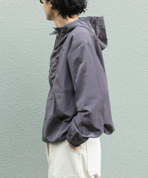 FORK&SPOON（フォークアンドスプーン）の「FORK&SPOON　シアーアノラックパーカー（パーカー・メンズ・チャコールグレー/ブラック・5/4）」の8枚目の写真