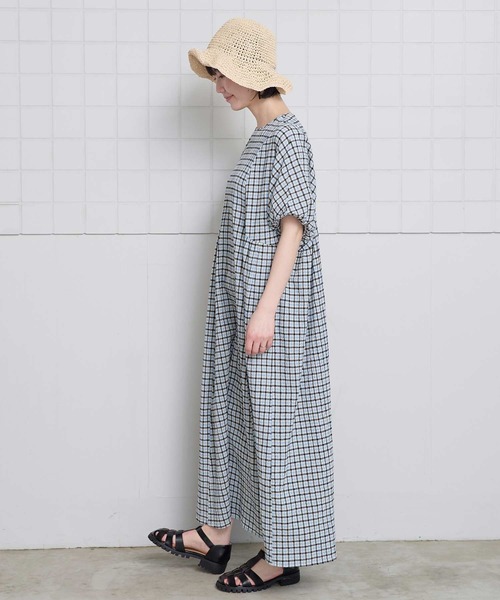 l'atelier du savon（アトリエドサボン）の「ちぢみギンガム　ドルマン袖のワンピース（ワンピース・レディース・ブラック/レッド・FREE）」の16枚目の写真