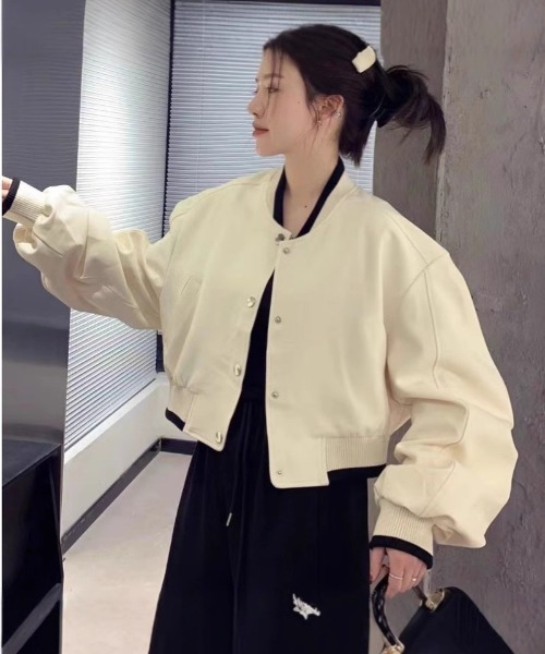Ritzy（リッツィー）の「クロップド スタジャン ブルゾン（ブルゾン・レディース・ホワイト/ブラック・L/M）」の5枚目の写真