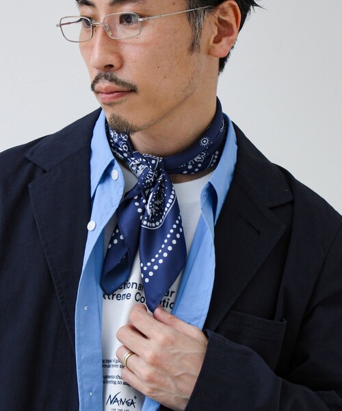 GLOSTER（グロスター）の「【イタリア製】バンダナ柄ペイズリースカーフ（バンダナ/スカーフ・メンズ・グレイッシュベージュ/オレンジ/ネイビー/ミント・FREE）」の4枚目の写真