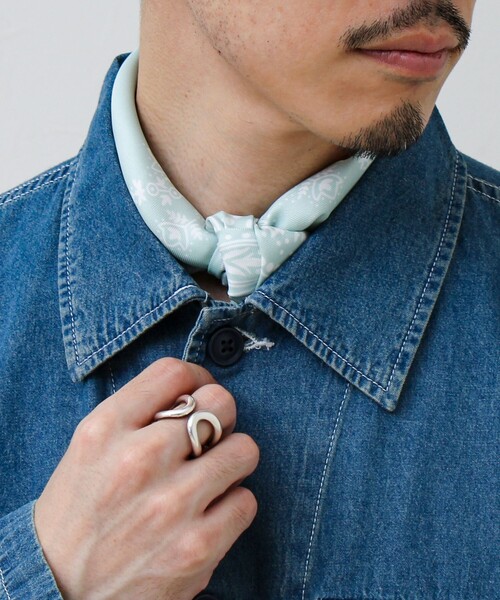 GLOSTER（グロスター）の「【イタリア製】バンダナ柄ペイズリースカーフ（バンダナ/スカーフ・メンズ・グレイッシュベージュ/オレンジ/ネイビー/ミント・FREE）」の8枚目の写真