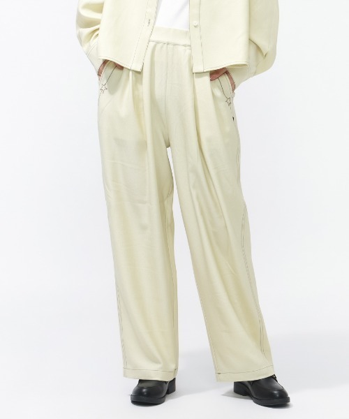 CONVERSE（コンバース）の「コンバース  SYNTHETIC DENIM PANTS L シンセティックデニムパンツ（デニムパンツ・レディース・ネイビー/ブラック/オフホワイト・M/L）」の2枚目の写真