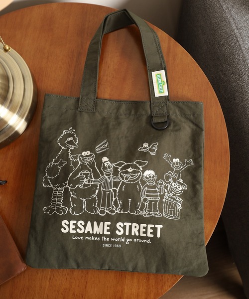 SESAME STREET(セサミストリート)の「SESAME STREET セサミストリート ミニフラットトートバッグ(トートバッグ・レディース・イエロー/カーキ/レッド・FREE)」の5枚目の写真