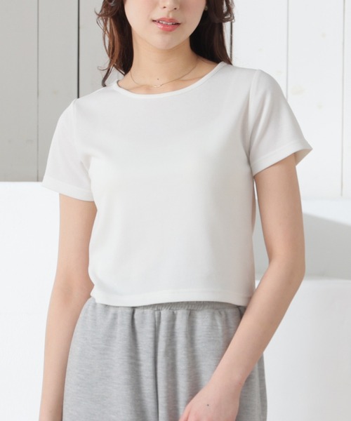 Honeys(ハニーズ)の「コンパクトトップス(Tシャツ/カットソー・レディース・レッド/ホワイト/モカ/ブラック/ブルー・S/M/L)」の7枚目の写真