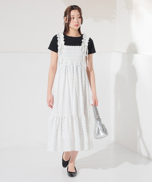 Honeys(ハニーズ)の「コンパクトトップス(Tシャツ/カットソー・レディース・レッド/ホワイト/モカ/ブラック/ブルー・S/M/L)」の8枚目の写真