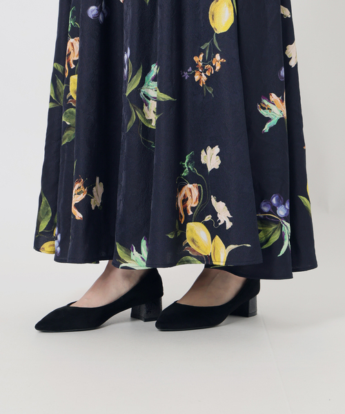 La TOTALITE（ラトータリテ）の「《追加》【洗える】ボタニカルプリントスカート（スカート・レディース・ネイビー/ホワイト・38/36）」の18枚目の写真