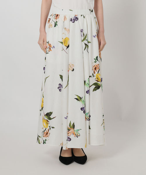 La TOTALITE（ラトータリテ）の「《追加》【洗える】ボタニカルプリントスカート（スカート・レディース・ネイビー/ホワイト・38/36）」の21枚目の写真