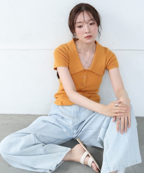 Bab(バブ)の「ビックカラーニットトップス(ニット/セーター・レディース・オフホワイト/ブラック/キャメル・MEDIUM)」の5枚目の写真