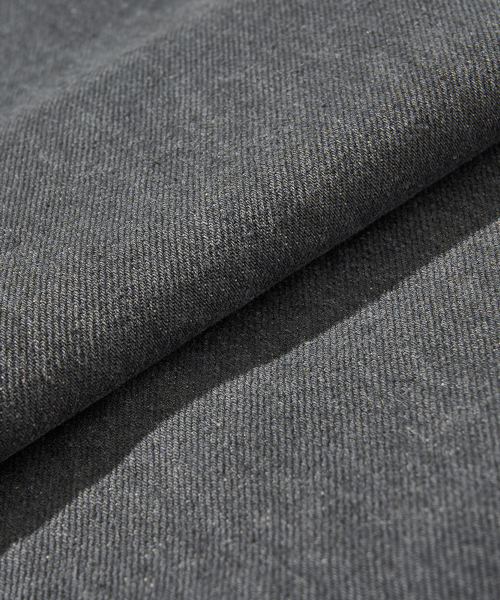 HISHANDER（ヒズハンダー）の「STRUCTURED DENIM PANTS GREY（デニムパンツ・メンズ・その他・1/2/3）」の5枚目の写真