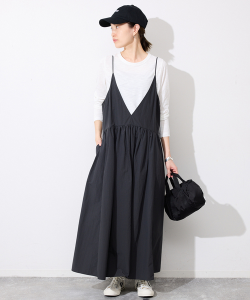 SLOBE IENA(スローブイエナ)の「タフタキャミワンピース(ワンピース・レディース・ブラック/ベージュ・FREE)」の7枚目の写真