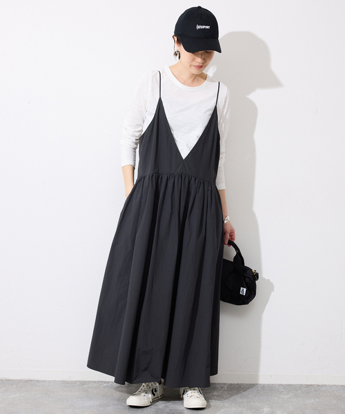 SLOBE IENA(スローブイエナ)の「タフタキャミワンピース(ワンピース・レディース・ブラック/ベージュ・FREE)」の8枚目の写真
