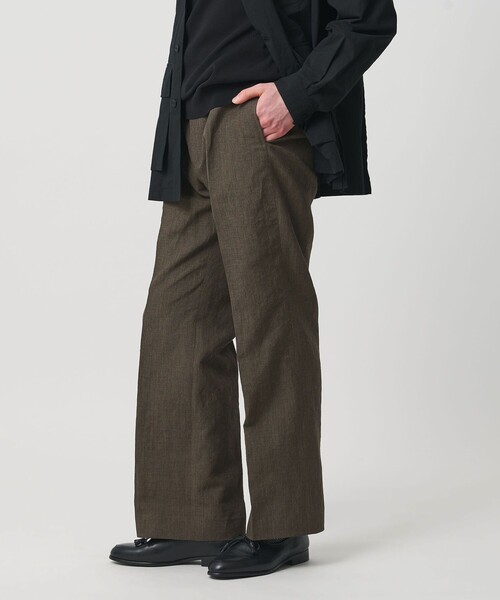 UNITED ARROWS(ユナイテッドアローズ)の「ウール/リネン トロピカル タンブラー ワイドストレート パンツ(その他パンツ・メンズ・ブラック/ブラウン系・L/S/M)」の2枚目の写真