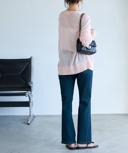 BELLUNA(ベルーナ)の「細見せ!セミフレア―デニムパンツ73丈(デニムパンツ・レディース・インディゴブルー/ライトブルー/グレー系・X-LARGE/LARGE/MEDIUM)」の21枚目の写真