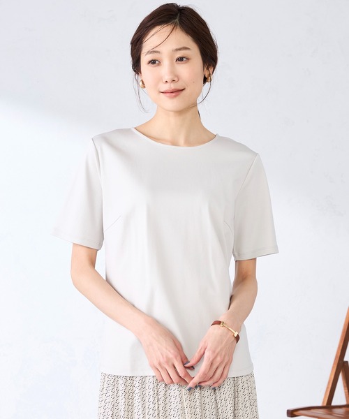 GALLORIA(ギャローリア)の「【キレメクカットソー】UVカット・接触冷感 クルーネックTシャツ(Tシャツ/カットソー・レディース・ネイビー/ライトグレー/オフホワイト/ライトパープル・L/M/LL/S)」の10枚目の写真