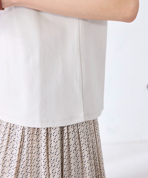 GALLORIA(ギャローリア)の「【キレメクカットソー】UVカット・接触冷感 クルーネックTシャツ(Tシャツ/カットソー・レディース・ネイビー/ライトグレー/オフホワイト/ライトパープル・L/M/LL/S)」の12枚目の写真