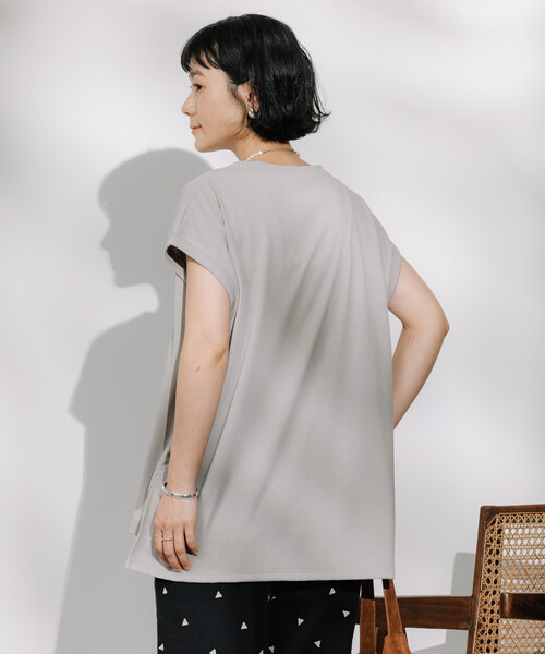 FREAK'S STORE(フリークスストア)の「<接触冷感/UV> AIRDRY HIGHCOOL フレンチスリーブTシャツ(Tシャツ/カットソー・レディース・ピンク/ブラック/ブルー/オフホワイト/モカ・MEDIUM/SMALL)」の10枚目の写真