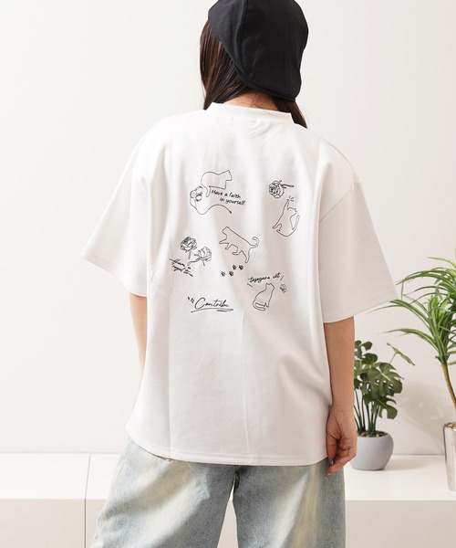 1111clothing(ワンフォークロージング)の「ガール&ネコ フェイクスエード ルーズTee / Girls & Cats Faux Suede Loose-Fit T-Shirt(Tシャツ/カットソー・メンズ・オフホワイト/グレー/ブラック・L/M)」の11枚目の写真