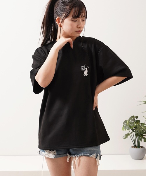 1111clothing(ワンフォークロージング)の「ガール&ネコ フェイクスエード ルーズTee / Girls & Cats Faux Suede Loose-Fit T-Shirt(Tシャツ/カットソー・メンズ・オフホワイト/グレー/ブラック・L/M)」の15枚目の写真