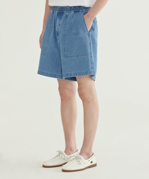 COVERNAT（カバーナット）の「[SOOBIN着用] REGULAR FATIGUE SHORT DENIM SHORTS（デニムパンツ・メンズ・ホワイト/ブラック/ブルー・LARGE/MEDIUM/SMALL/X-LARGE/X-SMALL）」の4枚目の写真