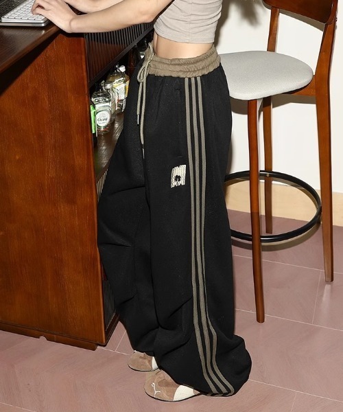 Vipoa（ヴィポア）の「american line sweat pants（スウェットパンツ・レディース・ブラック/イエロー/ネイビー・FREE）」の21枚目の写真