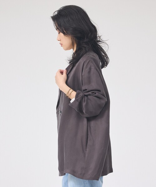 Rouge vif（ルージュヴィフ）の「【セットアップ対応】キュプラフィブリルダブルジャケット（テーラードジャケット・レディース・グレー/グレイッシュベージュ・フリー）」の12枚目の写真