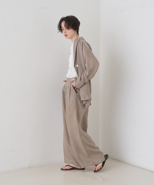 Rouge vif（ルージュヴィフ）の「【セットアップ対応】キュプラフィブリルダブルジャケット（テーラードジャケット・レディース・グレー/グレイッシュベージュ・フリー）」の17枚目の写真