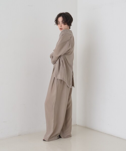 Rouge vif（ルージュヴィフ）の「【セットアップ対応】キュプラフィブリルダブルジャケット（テーラードジャケット・レディース・グレー/グレイッシュベージュ・フリー）」の19枚目の写真