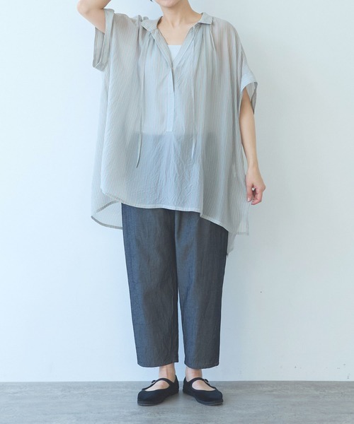 yuni(ユニ )の「R/C soft denim relax cropped pants(デニムパンツ・レディース・ネイビー・フリー)」の5枚目の写真
