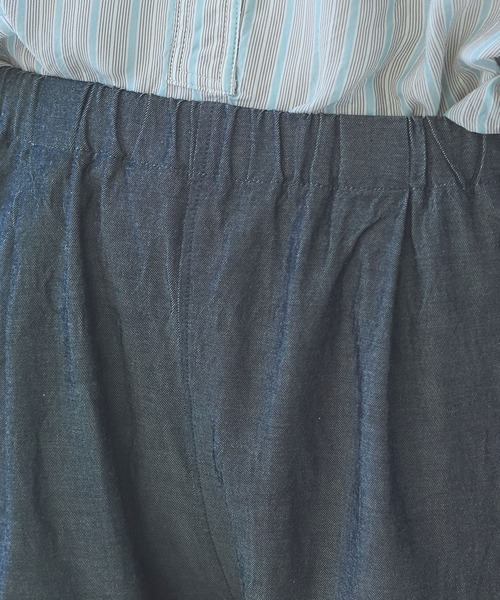 yuni(ユニ )の「R/C soft denim relax cropped pants(デニムパンツ・レディース・ネイビー・フリー)」の10枚目の写真