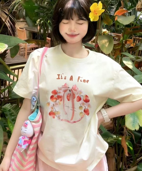 Sibra(シブラ)の「いちごリボンプリントルーズTシャツ(Tシャツ/カットソー・レディース・ホワイト/イエロー/グレー/ブラック・M)」の6枚目の写真