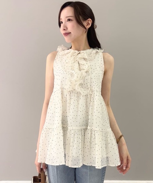CELFORD(セルフォード)の「【WEB限定カラー】ラッフルフリルネックブラウス(シャツ/ブラウス・レディース・ブラック/ピンクベージュ/サックスブルー/ドット・F)」の14枚目の写真