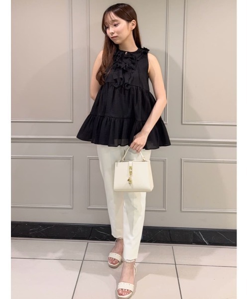 CELFORD(セルフォード)の「【WEB限定カラー】ラッフルフリルネックブラウス(シャツ/ブラウス・レディース・ブラック/ピンクベージュ/サックスブルー/ドット・F)」の16枚目の写真