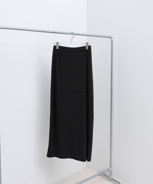 select MOCA(セレクトモカ)の「【サイズ展開】パイルIラインタイトスカート(スカート・レディース・ブラック系その他/ブラック/グレー/グレイッシュベージュ・LARGE/MEDIUM/SMALL)」の20枚目の写真