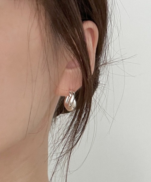 GIUNON(ジウノン)の「nickel free twist pierce / ニッケルフリーツイストピアス(ピアス(両耳用)・レディース・シルバー/ゴールド・FREE)」の11枚目の写真