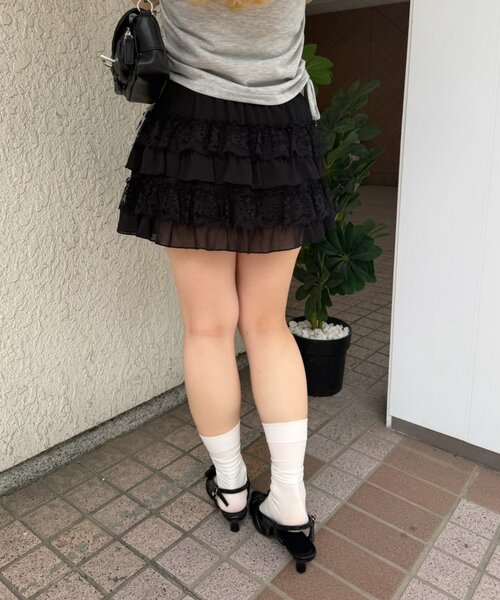 continuer de NICE CLAUP(コンティニューデナイスクラップ)の「レース×シフォンミニスカート(スカート・レディース・ドット/オフホワイト/ブラック・FREE)」の14枚目の写真