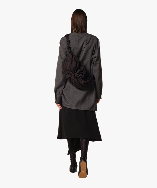 Cote&Ciel（コートエシエル）の「【cote&ciel/コートエシエル】 Orne Otra Gathered Black（ショルダーバッグ・メンズ・ブラック・FREE）」の12枚目の写真