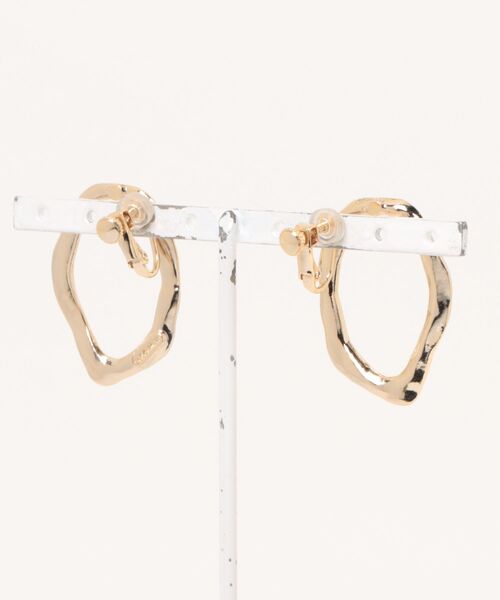 Scrap Book（スクラップブック）の「【Sea’ds mara】Deformed circle earring（イヤリング・レディース・シルバー/ゴールド・FREE）」の3枚目の写真