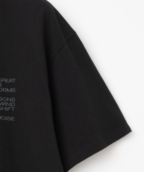 Millo Archive（ミロ アーカイブ）の「リフィットタイポTシャツ[ブラック]（Tシャツ/カットソー・メンズ・その他・MEDIUM/LARGE/X-LARGE）」の4枚目の写真