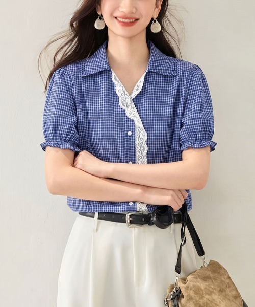 LUCPY（ラクピー）の「ギンガムチェックレースブラウス（シャツ/ブラウス・レディース・ブルー・X-LARGE/LARGE/MEDIUM）」の3枚目の写真