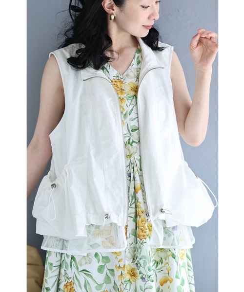 cawaii(カワイイ)の「ふわっと軽量 立体フォルムベスト(その他アウター・レディース・ブラック/ホワイト・FREE)」の18枚目の写真