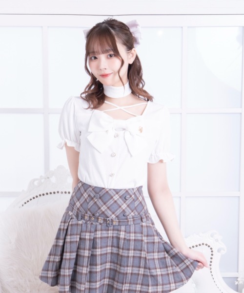 LAFARY(ラファリー)の「リボンリブトップス(Tシャツ/カットソー・レディース・ホワイト/ブルー/ブラック・FREE)」の2枚目の写真