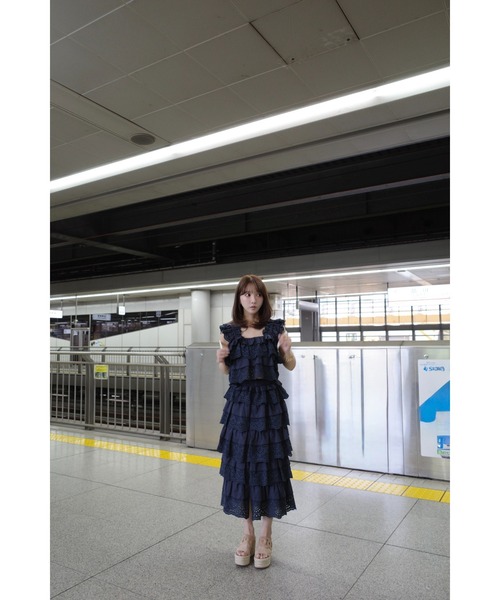 MISTREASS(ミストレアス)の「Luxe Cotton Lace Tiered Set-Up(セットアップ・レディース・ネイビー/ホワイト・FREE)」の11枚目の写真