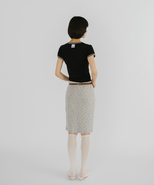 duei(デュイ)の「小花柄アイレットミディ丈カットスカート(スカート・レディース・グレー/ホワイト・FREE)」の8枚目の写真