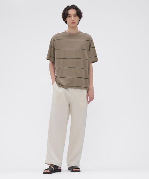 MARGARET HOWELL(マーガレットハウエル)の「FINE COTTON STRIPE JERSEY(Tシャツ/カットソー・メンズ・ブラウン系その他3・MEDIUM/LARGE/X-LARGE)」の2枚目の写真